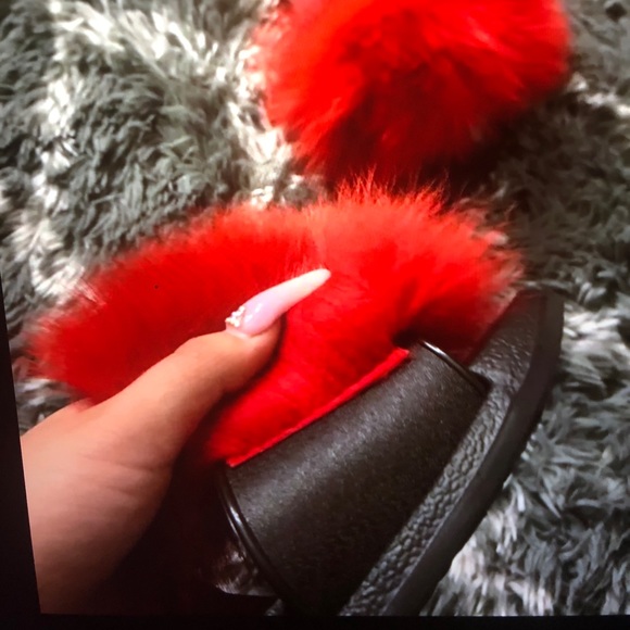 COPY - 🎄🎄🎄New arrivals fox fur slippers’🎁 - Picture 1 of 4